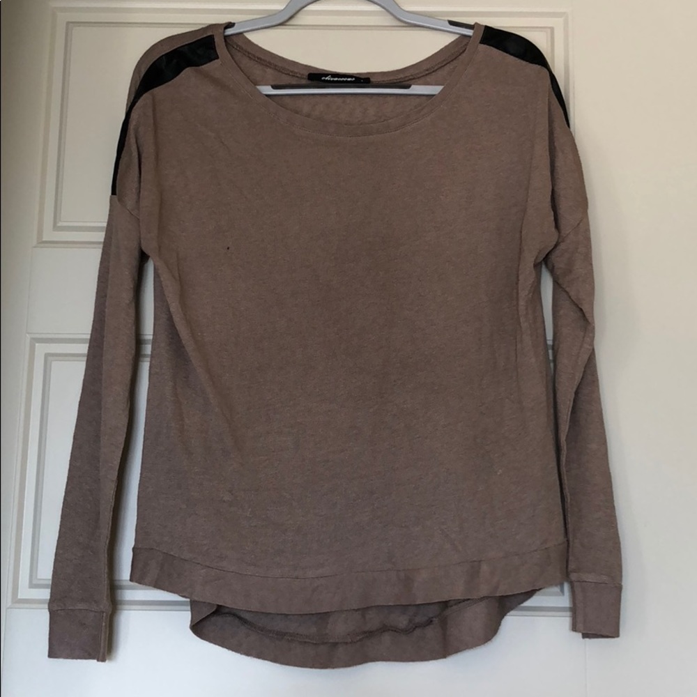Lightweight long sleeve top with leather trim